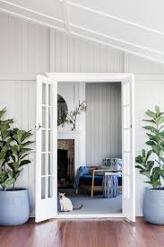 A Classic Queenslander Gets A Renovation And Extension Home Interior Design House Design Home