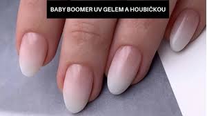 Tip blender zakoupíte v 5ml balení. Babyboomer Manikura Uv Gely A Houbickou Ombre
