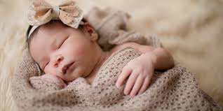 Diturunkan dari kata vivianus dalam bahasa latin, arti bibiana adalah hidup. 100 Nama Bayi Perempuan Kristen A Z Lengkap Dengan Artinya Yang Indah Diadona Id