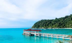 Di selatan pantai, pulau ini terlindung dari angin, menjadikan air seperti di tasik dan spot yang best untuk mandi. 6 Destinasi Pulau Yang Cantik Di Terengganu Blog Pakej My