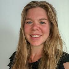 Emma Helm's Instagram, Twitter & Facebook