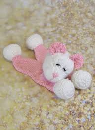 Cleaning a down comforter in the washing machine is not difficult as long as you have access to the proper equipment and are aware of the material rules and restrictions. Sherbert Comforter Knitting Pattern Knitting By Post