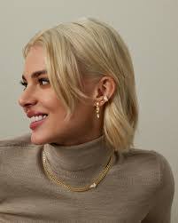 Rae Diamond's Instagram, Twitter & Facebook