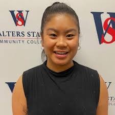 Emma Cotter's Instagram, Twitter & Facebook