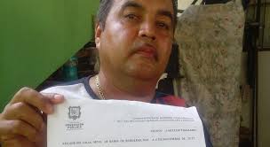 Conflicto entre padres de familia y maestros de escuela primaria de  Jardines del Sol!