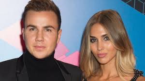 Zum geburtstag von sohn rome teilen sie nun ein liebevolles video. Mario Gotze Ann Kathrin Brommel Heimliche Traumhochzeit Auf Mallorca Web De