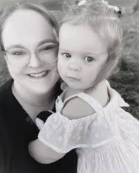 Danielle B. L. Peper (@danielleblittlepeper) • Instagram photos and videos