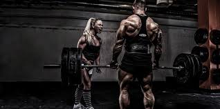 So, what is it, how do we do it, how does it compare against the conventional deadlift, and why is it so popular among beginners. The Heavyweight Lifting Match Romanian Deadlift Vs Stiff Leg Deadlift Fitness Volt