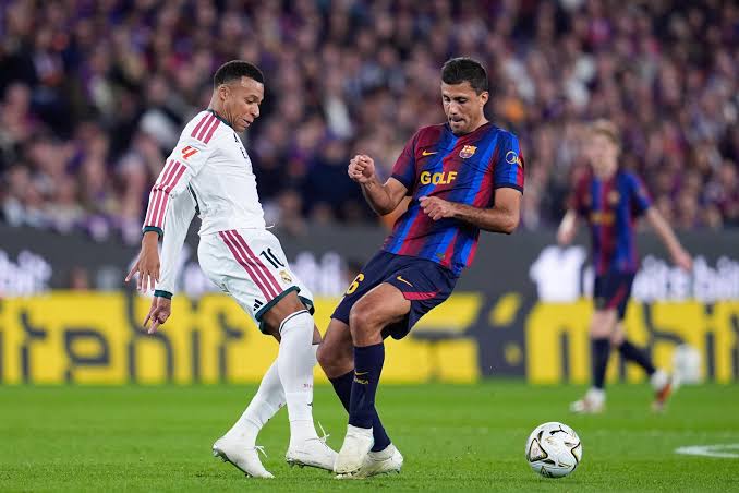 Barcelona 1-2 Real Madrid: Barça's perfect La Liga record ends with defeat in El Clasico | Barca Blaugranes