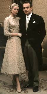 Grace Kelly Con Ranieri Di Monaco Grace Kelly Wedding Grace Kelly Style Civil Wedding