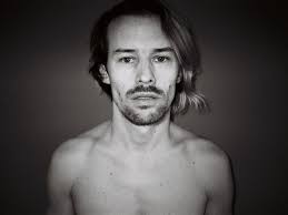 Bonaparte veröffentlicht ein Album "für den Tag"