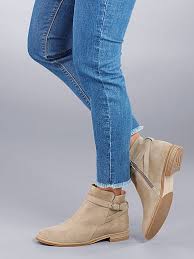 For more then 20 years, the brand has created collections which are perfectly tailored to the wishes and needs of the modern woman. Paul Green Ankle Boot Sand