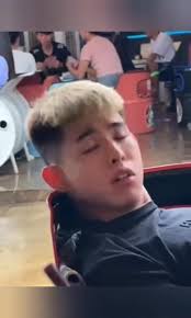 古晋朗Kuching Lang a une nouvelle photo.