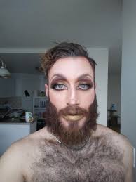 We always think that beauty is every woman's true color, and every woman has the potential to become more beautiful. Having Trouble Contouring My Nose Since It Got Broken Again Drag