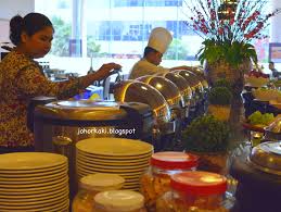 The puteri pacific johor bahru is proud to be the only convention hotel in johor, strategically situated in the central business district. Puteri Cafe Weekend Hi Tea Buffet Puteri Pacific Johor Bahru Is Closed Johor Kaki Travels For Food