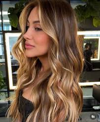 Tamara Dias (tati_dias_)