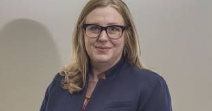 Iowa Gov. Kim Reynolds appoints state Sen. Chris Cournoyer as her new  lieutenant governor