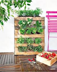 Diy Pallet Vertical Garden 30 Diy Pallet Garden Projects To Update Your Gardens Diy Cra Diy Pallet Vertical Garden Vertical Garden Diy Herb Garden Pallet