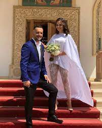 Prezentatorul tv se poate considera un bărbat împlinit având o carieră de succes, dar și o familie minunată. Cristina È™iÈ™canu Despre Fosta SoÈ›ie A Lui MÄƒdÄƒlin Ionescu Nu AÈ™ Putea SÄƒ Am O Astfel De LegÄƒturÄƒ Dcnews