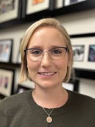 Brenda Batts's Instagram, Twitter & Facebook