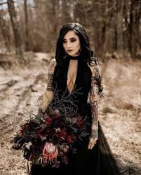 A független, szerelemből kiábrándult tini dj eldönti, hogy a saját útját járja; Emese Petrenyi Encsi134 Profil Pinterest