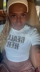 April Liddell's Instagram, Twitter & Facebook