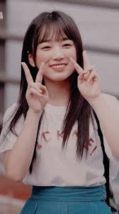She is a love berry exclusive model and a member of izone since 2018. Nako Izone Wallpapers Wallpaper Cave