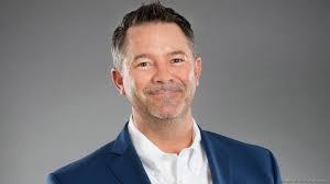 Eric Kirkman's Instagram, Twitter & Facebook