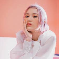 Han Sara: albümler, şarkılar, konserler