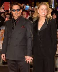 After a series of small roles in film and television, heard had her first starring role in the horror film all the boys love mandy lane (2006). Johnny Depp Amber Heard Wedding