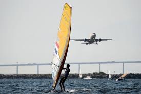 Damit gewann er in der gesamtwertung gold. Badloe And De Geus Extend Leads At Rs X World Championships