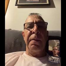 Happy Father's Day to all of the amazing dads including my own Robert Roel!  It's been a while since we've taken a picture together so I snapped this  picture