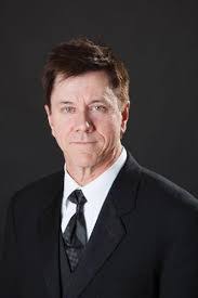 Steve Winfield's Instagram, Twitter & Facebook