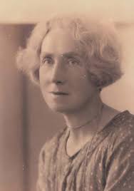 The Fate of an "Ambitious School-Marm": Amy Cruse and the History of Reading