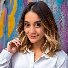 Caroline Steiner's Instagram, Twitter & Facebook