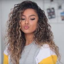 Curly On Point On Instagram So Beautiful Curly Hair Styles Curly Hair Inspiration Dyed Curly Hair