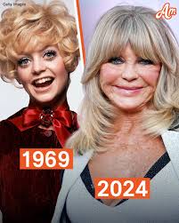 TODAY GOLDIE HAWN TURNS 79! 😍 Happy birthday! 🎉🎉🎉