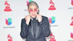 El cantante puertorriqueño es tendencia luego de que sus seguidoras pidieran que se le otorgue el premio nobel de literatura. Con Sarcasmo Piden El Premio Nobel De Literatura Para Bad Bunny Redes Sociales Entretenimiento El Universo