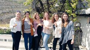 Julien lizeroux a 13 ans quand albertville devient pour quinze jours le centre mondial du ski. Bournissen Celia C Bourni Twitter