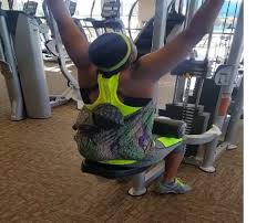 nigerian mom hits the gym with her baby