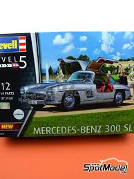 Let's keep the paint schemes rolling so far all the paint schemes are very nice that we have seen so far keep up the good work you all. Revell Model Car Kit 1 12 Scale Mercedes Benz 300sl Gullwing Ref Rev07657 Spotmodel