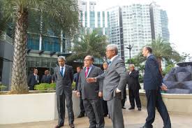Menara kembar bank rakyat (gps: Kpdnhep On Twitter Lawatan Rasmi Timb Menteri Yb Dato Henry Suma Ke Menara Berkembar Bank Rakyat Kl Sebentar Tadi Caringministry