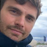 900+ "Rétif" profiles