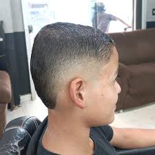 Se for impossível o degradê, o pezinho e o risquinho sair perfeitamente...  Aqui na nossa barbearia o impossível aconteceu!😱 Agende o seu horário!💈  #guanabara #cortedecabelo #barbearia #impossivel