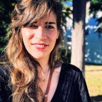 Sara Ledoux's Instagram, Twitter & Facebook