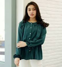 Jul 25, 2021 · ini rekomendasi model baju tidur wanita terbaru yang nyaman dan modis ada berbagai tipe baju tidur wanita yang dirancang dengan model modern serta menawarkan kenyamanan saat beristirahat. 15 Model Baju Atasan Wanita Modis 2020