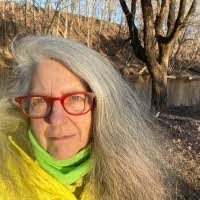 Lisa Weikel's Instagram, Twitter & Facebook