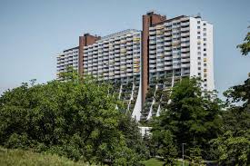 Alterlaa is a suburb in vienna. Wohnpark Alterlaa Harry Gluck Stefano Boeri Architetti