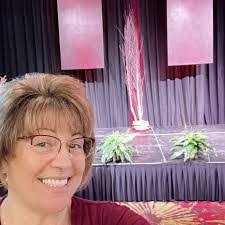 Kristine Woods's Instagram, Twitter & Facebook