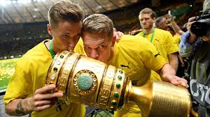 €30.00m* jan 19, 1994 in freiburg.matthias ginter is the son of thomas ginter. Ginter Es War Ein Hartes Stuck Arbeit Dfb Deutscher Fussball Bund E V